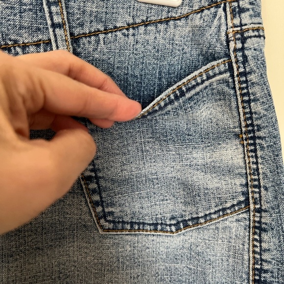 EXPRESS Jeans Womens Denim Mini Skirt 3/4 Small Low-Rise Stretch Back Slip - Picture 8 of 17